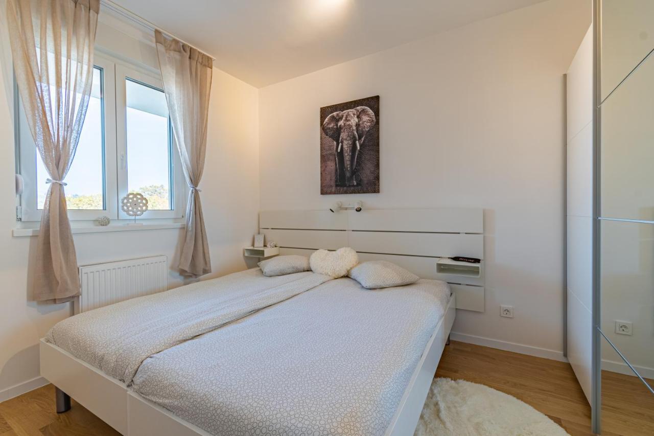 Flexible Selfcheckins 25 - - Garage - Loggia - New - Luxury * Zagreb