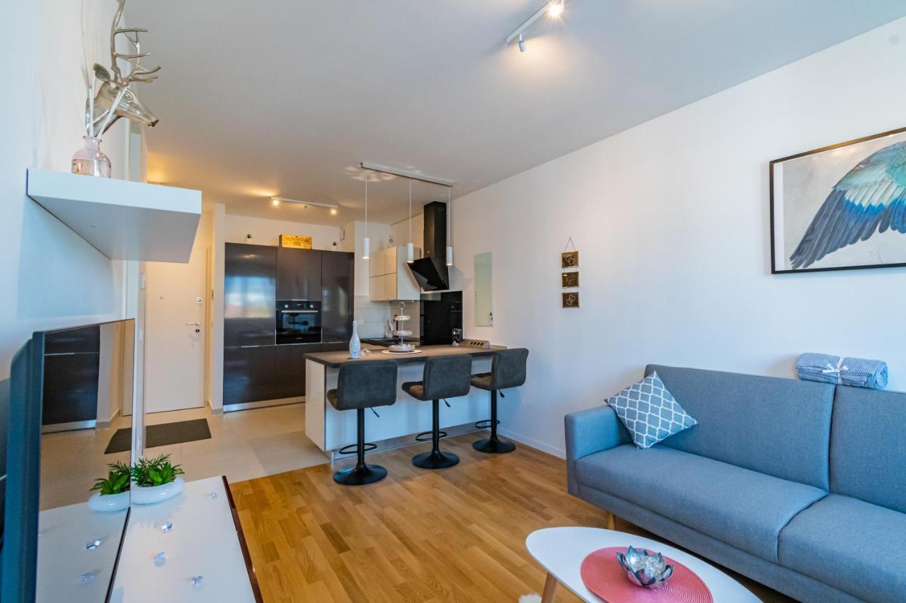Flexible Selfcheckins 25 - - Garage - Loggia - New - Luxury *