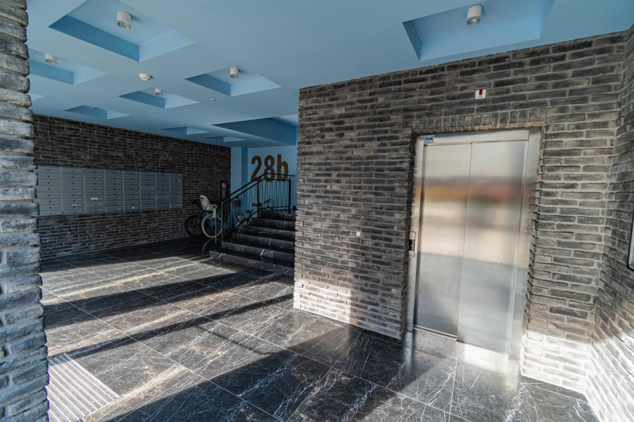 Flexible Selfcheckins 25 - - Garage - Loggia - New - Luxury Apartment Zagreb